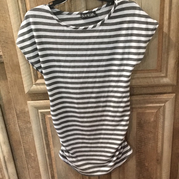 Pre-Owned “Duetime” Maternity Blouse (Size Medium) - Picture 4 of 8